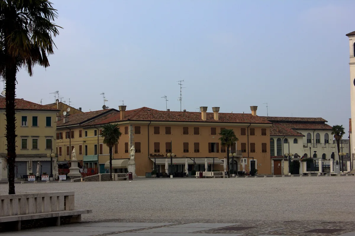 Come Arrivare a Palmanova: La Guida Completa