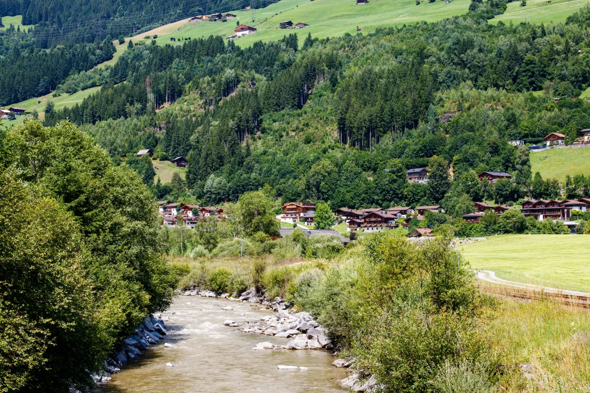Scoprire Sauris con Bambini: Avventure in Montagna per Famiglie