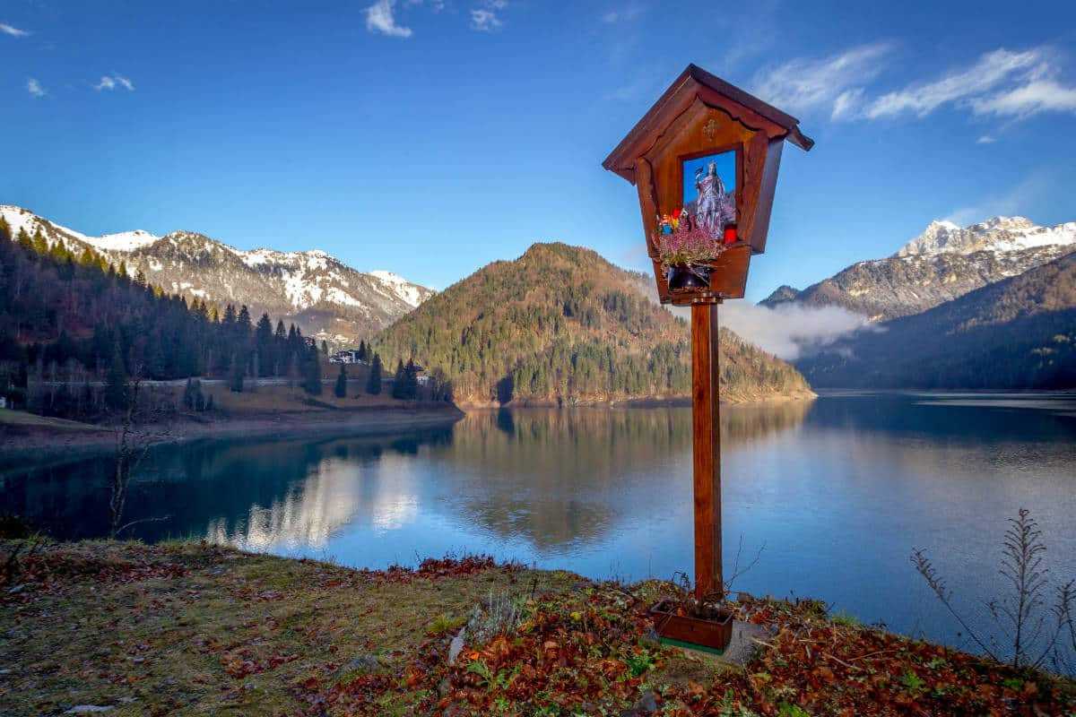 Ritratto di un paesaggio naturale attorno a Sauris